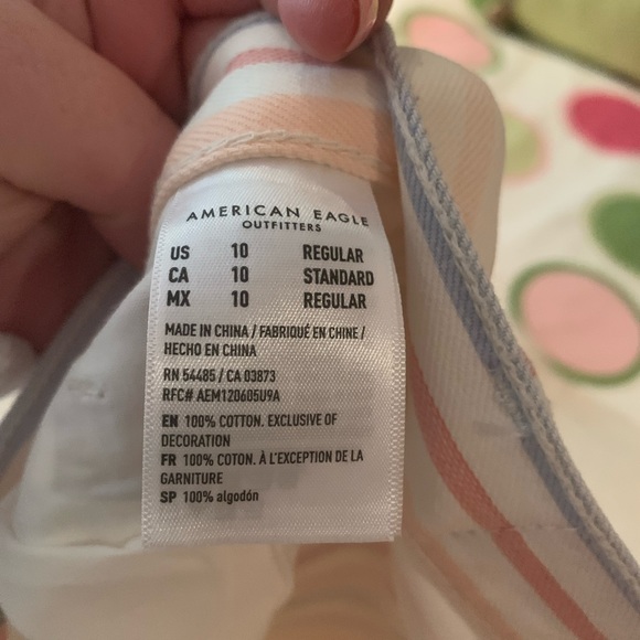 American Eagle Highest Waist Mom Jean - Picture 4 of 4